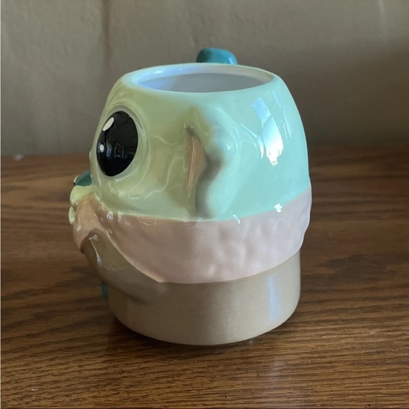 Star Wars The Mandalorian The Child Grogu Mug - Picture 4 of 6